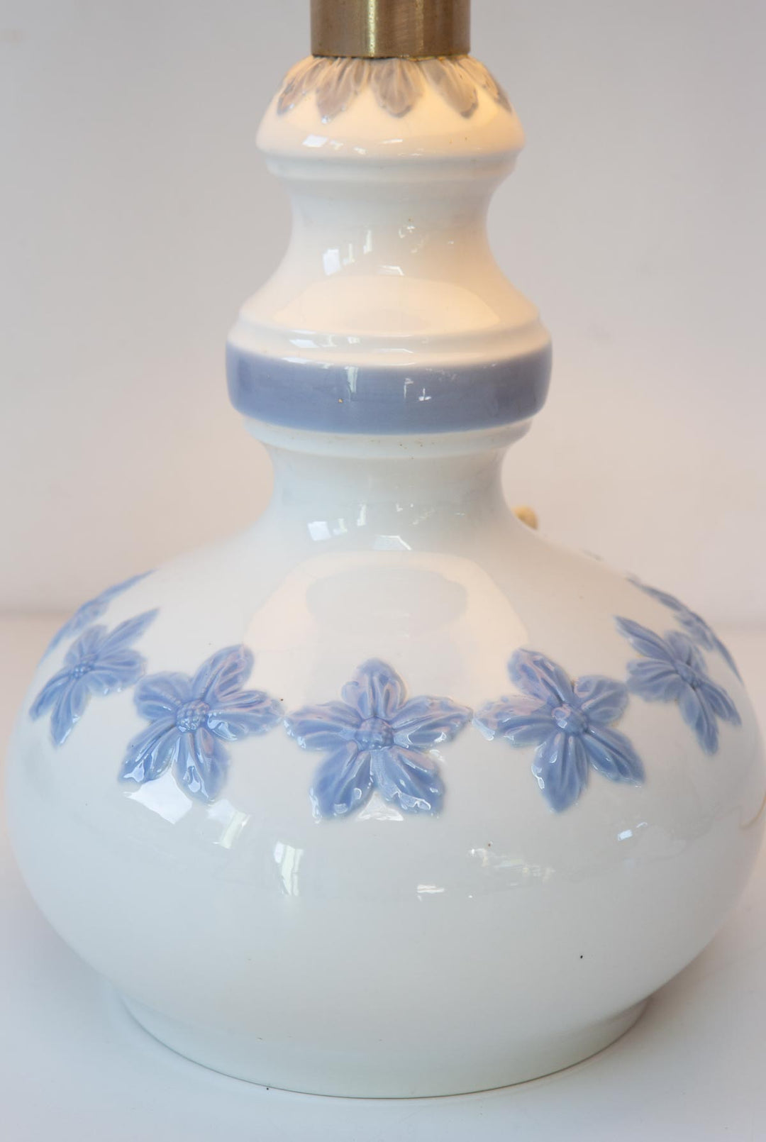 lampara mesa vintage lladró porcelana flores azules 