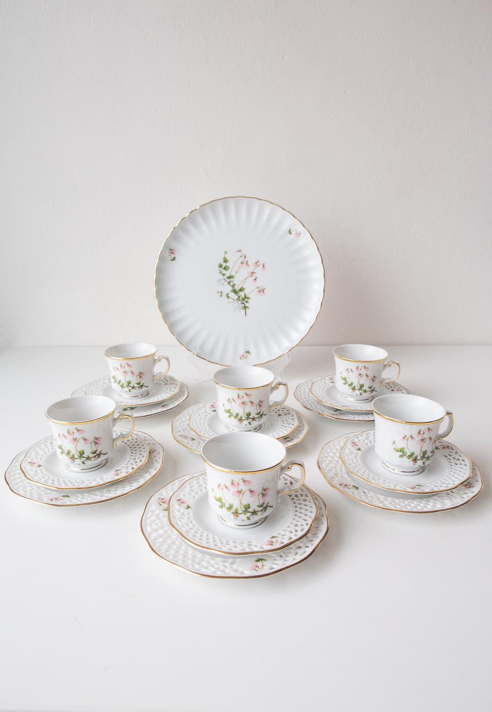 Juego café porcelana Hackefors PARA 6 "Linnaea Borealis" c. 1970 SIN ESTRENAR (19 PIEZAS)