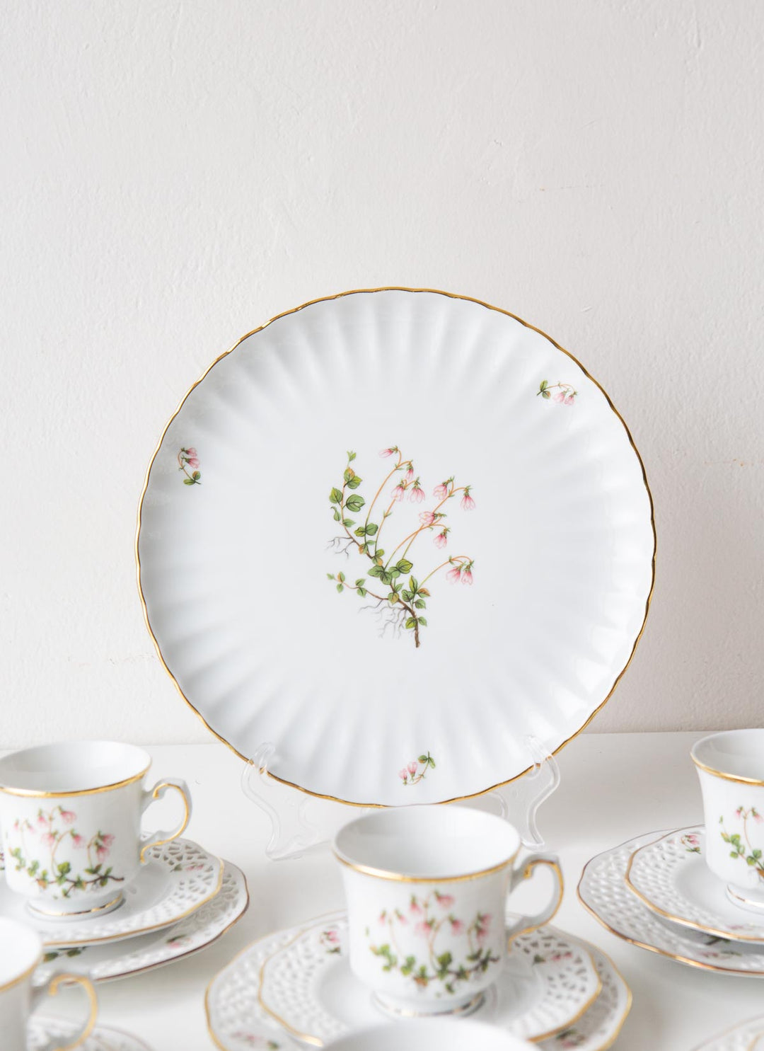 Juego café porcelana Hackefors PARA 6 "Linnaea Borealis" c. 1970 SIN ESTRENAR (19 PIEZAS)