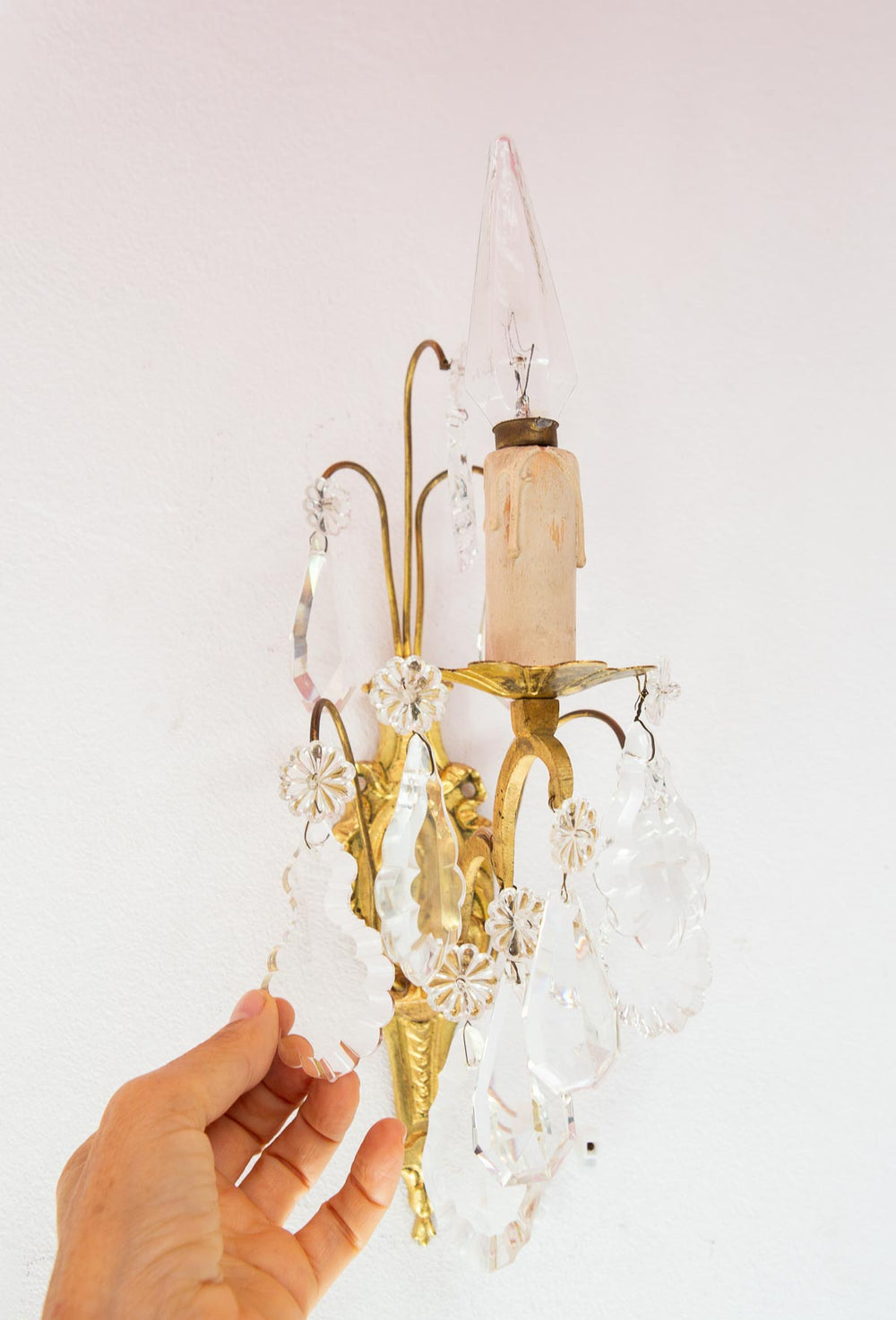 Pareja apliques vintage franceses bronce y cristales (34 cm)