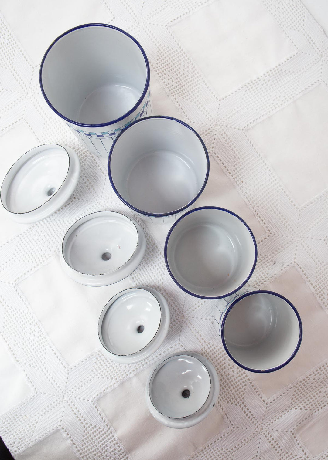 Juego 4 botes cocina metal esmaltado Art Déco – Sphinx Elite, Checoslovaquia c. 1930 (SIN ESTRENAR)