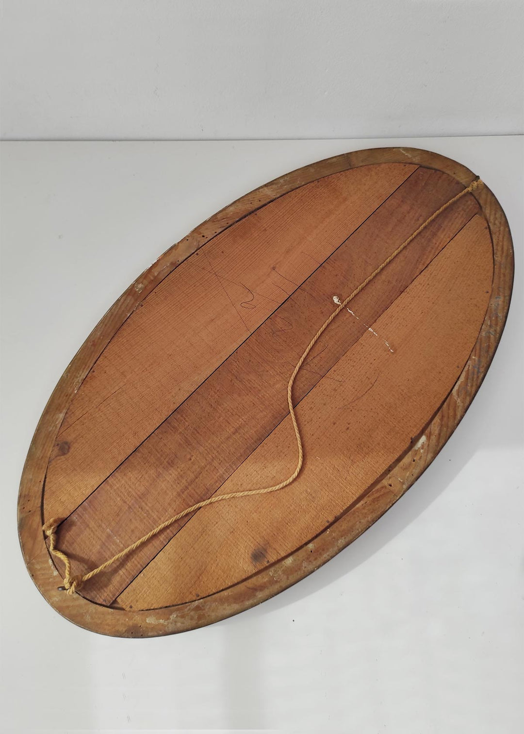 Espejo dorado francés ovalado estilo art decó c. 1940/50s (74,5*41 cm)