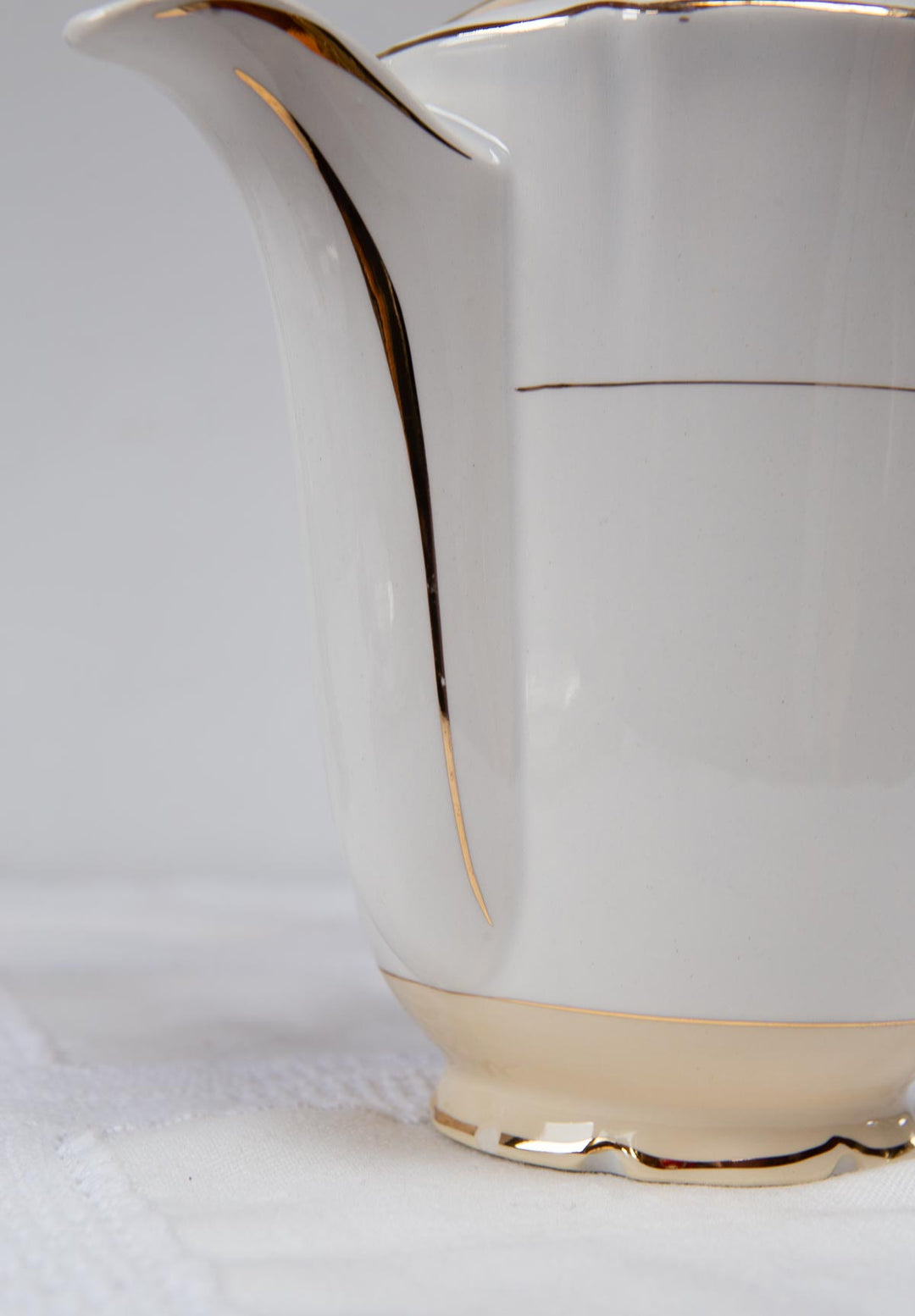 (-20%) Juego café té para 12 loza francesa beige y dorado c. 1960s (27 PIEZAS)