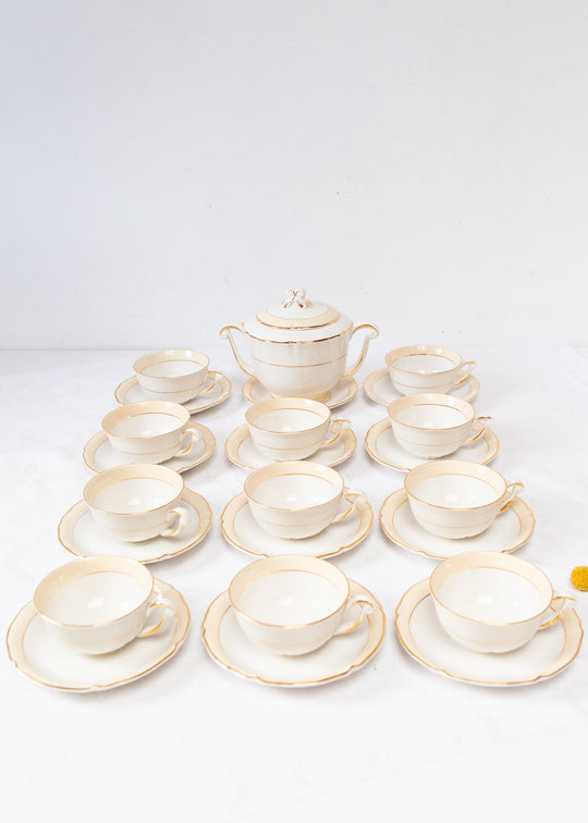 Juego café té para 11 loza francesa beige y dorado c. 1960s (24 PIEZAS)