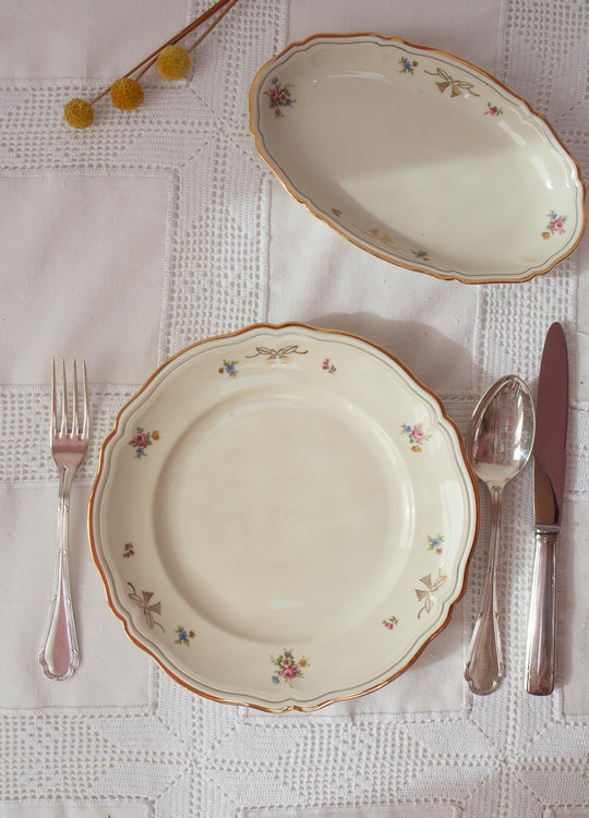 Juego de 9 platos LLANOS porcelana sueca Hackefors florecillas