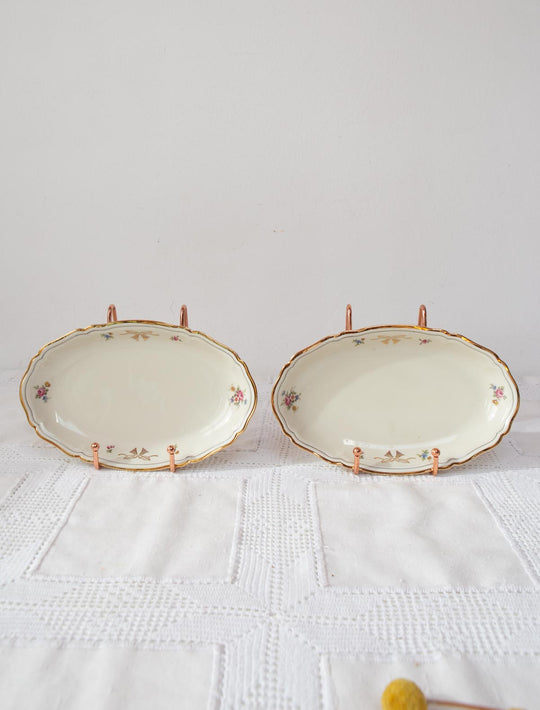 Pareja rabaneras porcelana sueca Hackefors florecillas