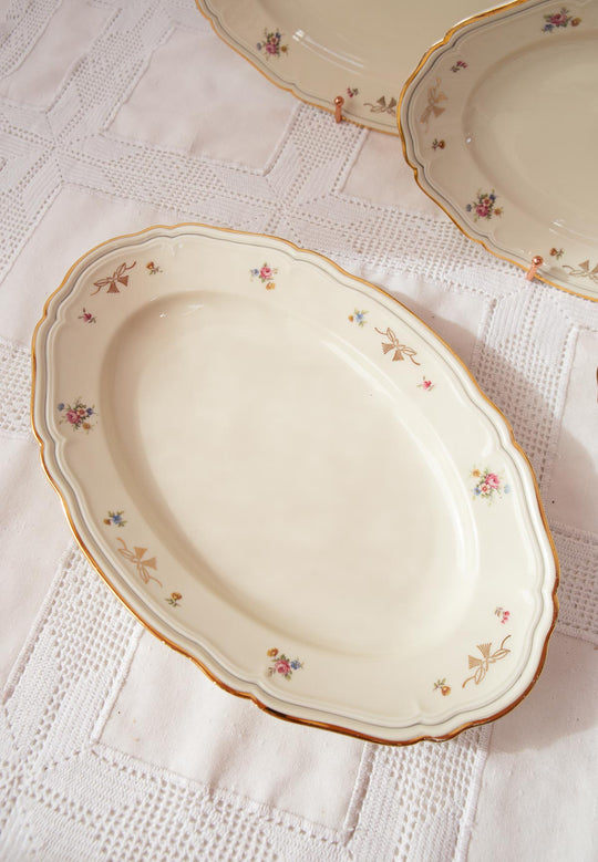 Juego de 4 fuentes ovaladas porcelana sueca Hackefors florecillas