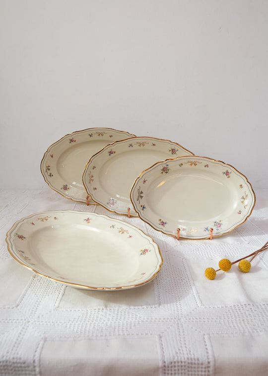 Juego de 4 fuentes ovaladas porcelana sueca Hackefors florecillas