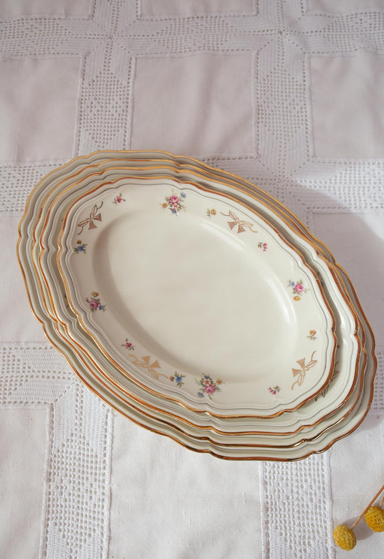 Juego de 4 fuentes ovaladas porcelana sueca Hackefors florecillas