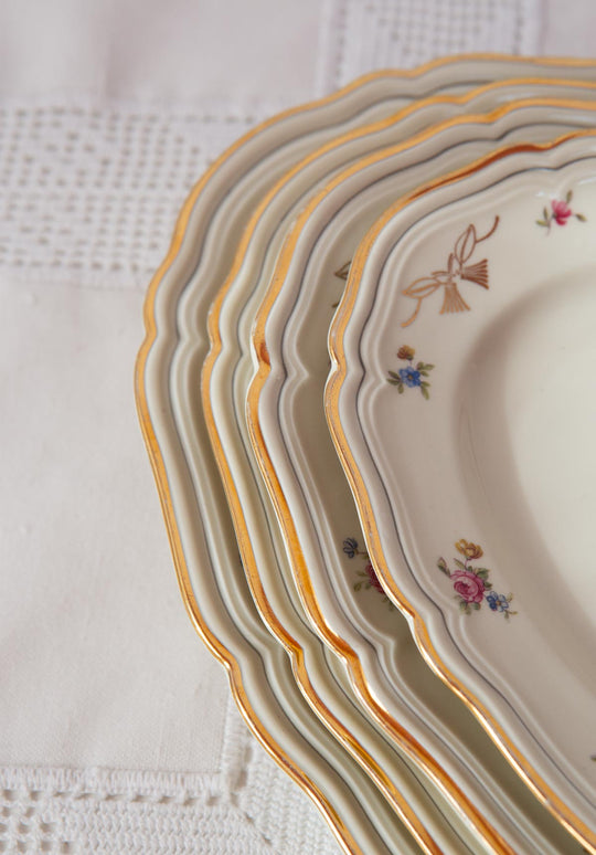 Juego de 4 fuentes ovaladas porcelana sueca Hackefors florecillas