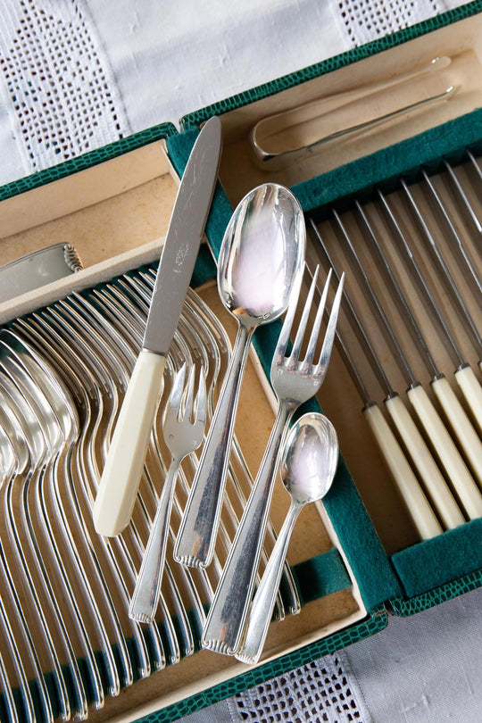 Gran cubertería francesa PARA 12 Le Couvert Français "Coquille" c. 1930-50 (75 PIEZAS)