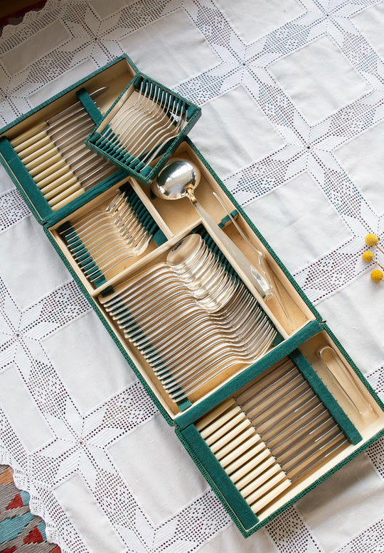 gran cuberteria francesa cubiertos antiguos metal argente coquille art deco le couvert francais 