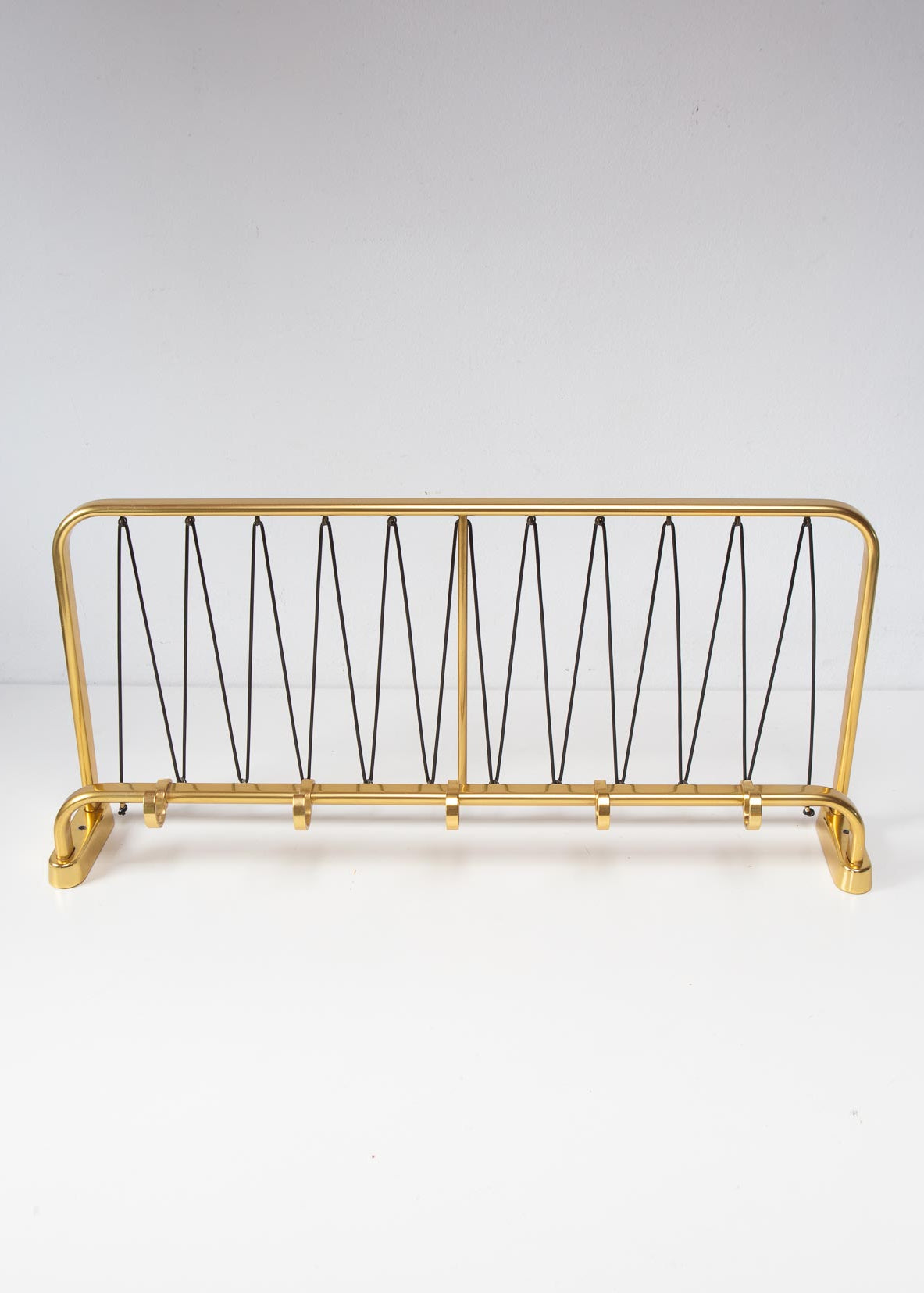 perchero de pared aluminio dorado