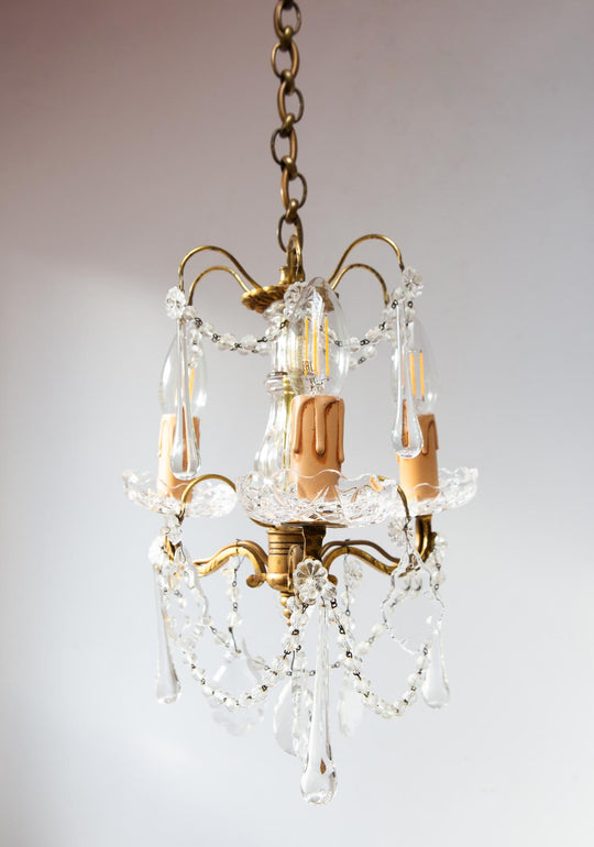 Pequeño chandelier francés bronce y cristales (27 cm)