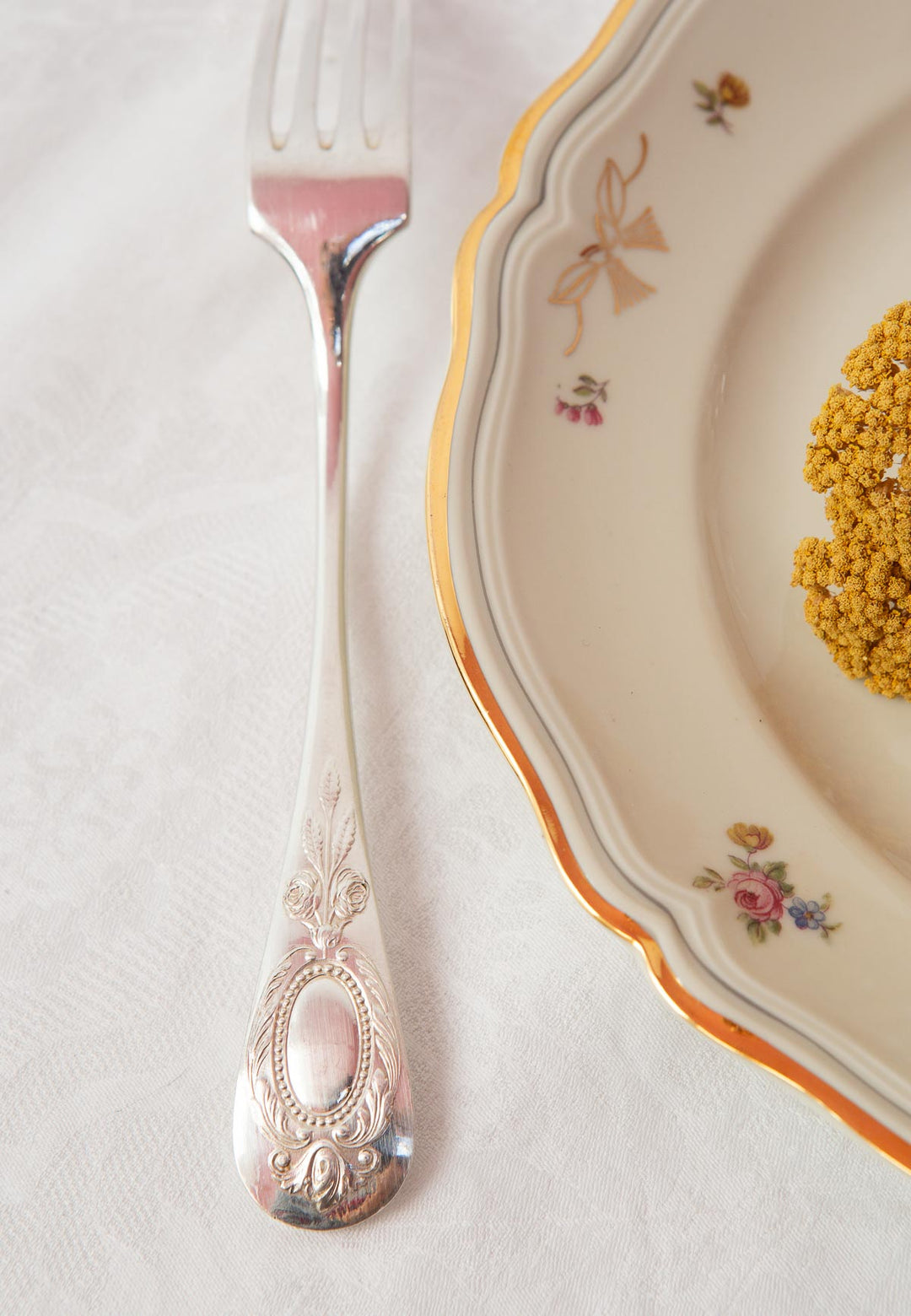 Antigua cubertería MESA francesa PARA 6 metal argenté con medallón (18 PIEZAS)