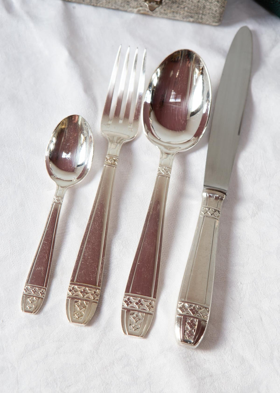 Antigua CUBERTERÍA PARA 12 francesa estilo ART DECÓ "metal argente" (49 PIEZAS)