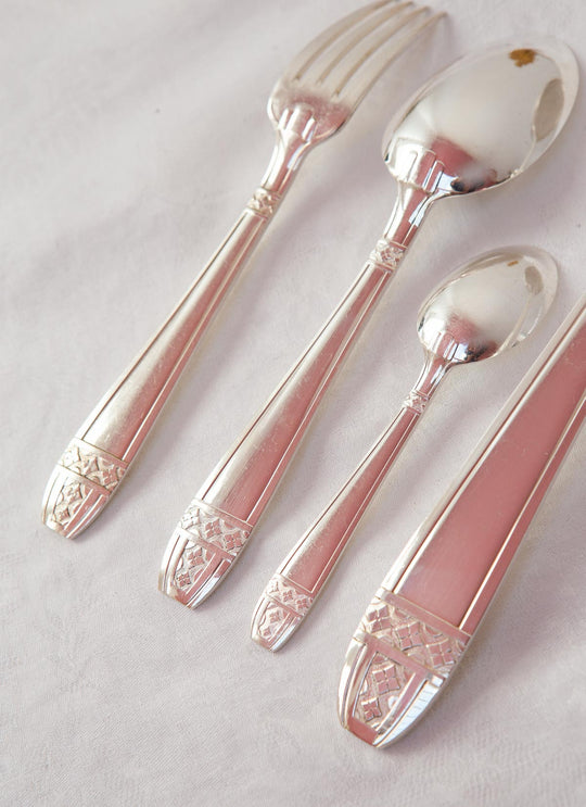 Antigua CUBERTERÍA PARA 12 francesa estilo ART DECÓ "metal argente" (37 PIEZAS)