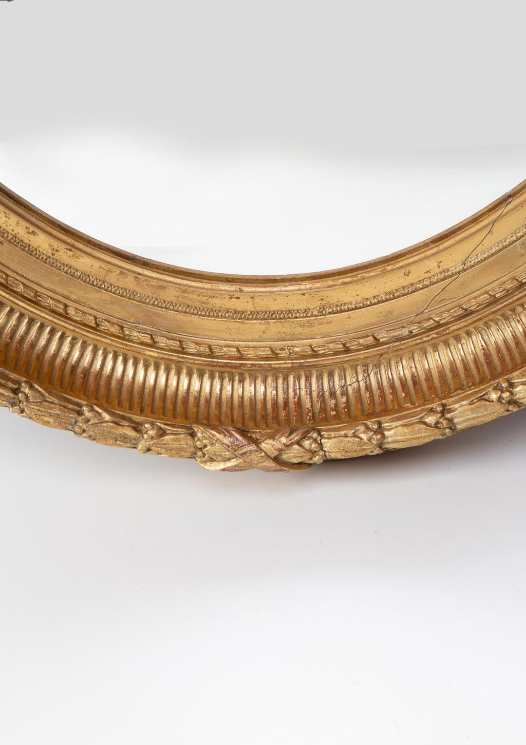 Antiguo espejo ovalado francés madera dorada s. XIX (80*70 cm)