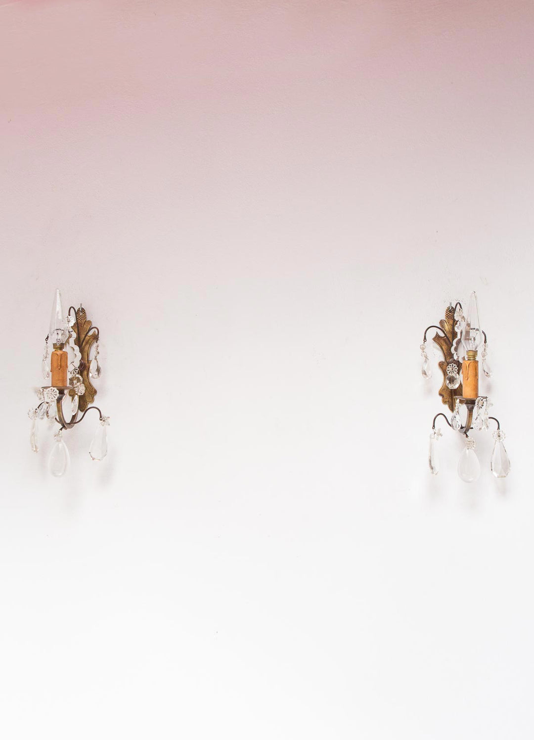 Pareja antiguos apliques franceses latón y cristales c. 1930