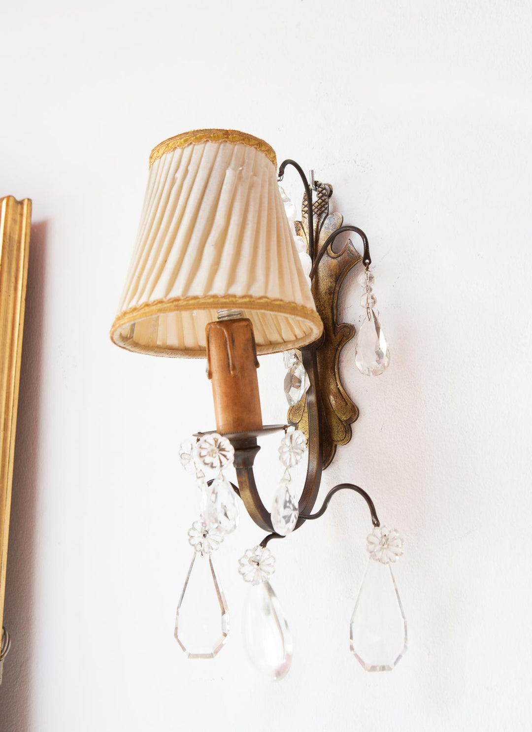 Pareja antiguos apliques franceses latón y cristales c. 1930