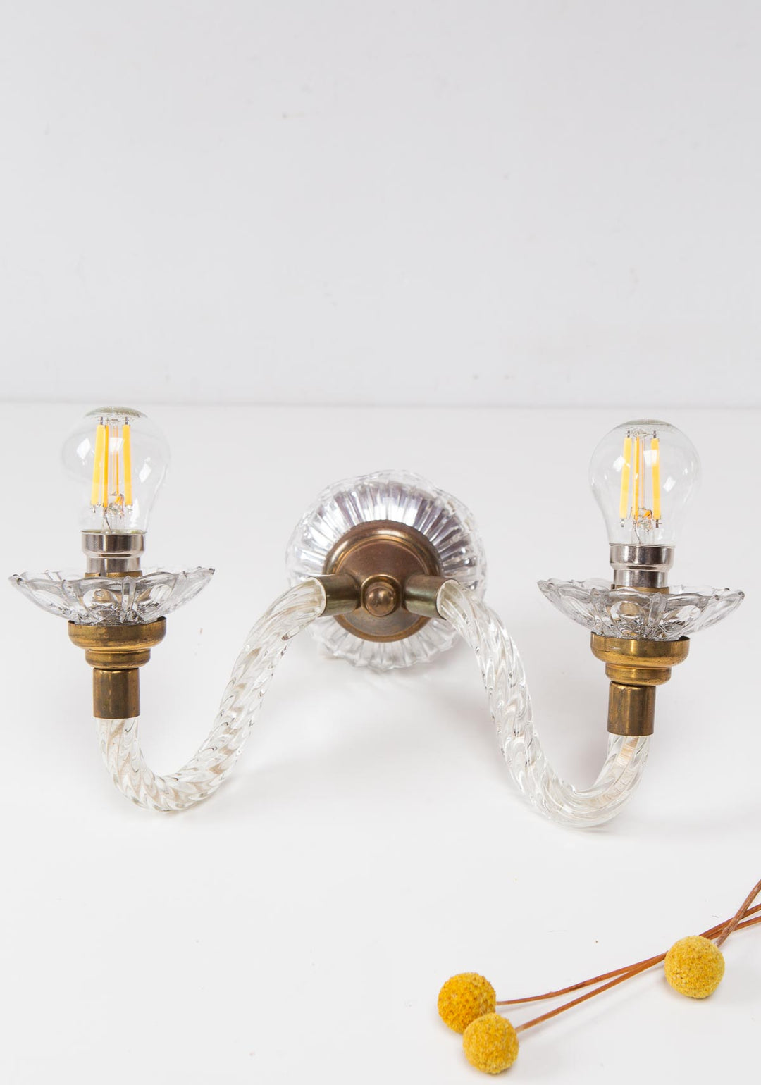 Aplique francés cristal y latón dos brazos c. 1950s