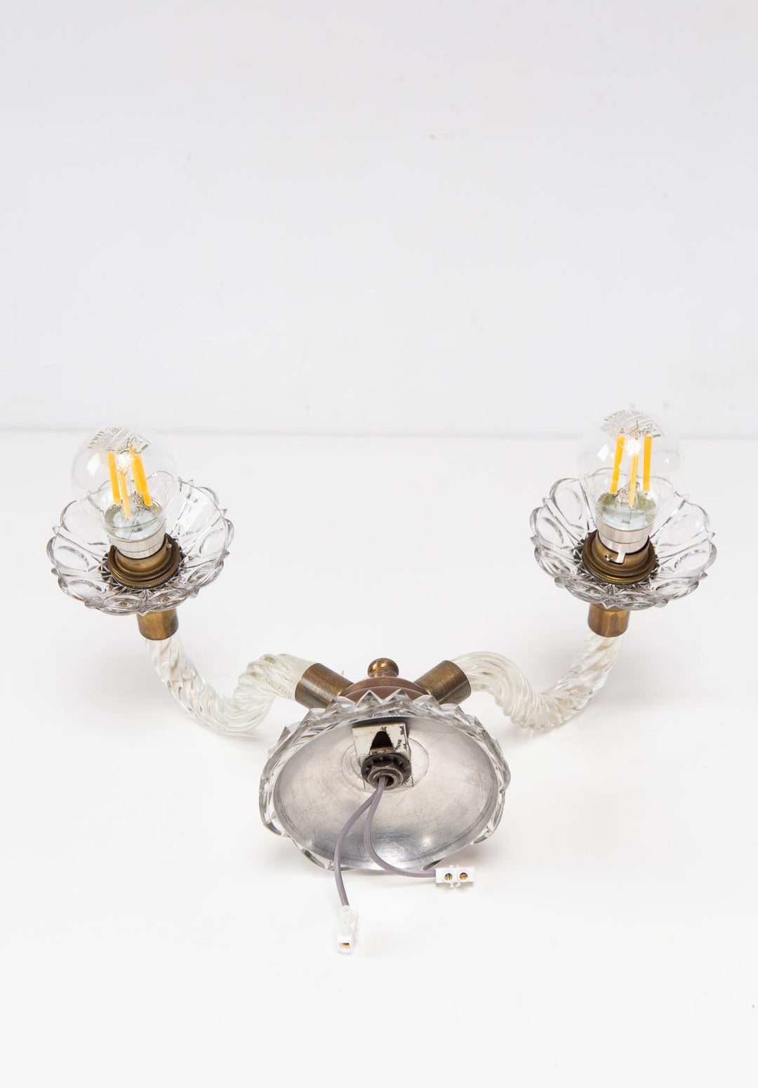 Aplique francés cristal y latón dos brazos c. 1950s