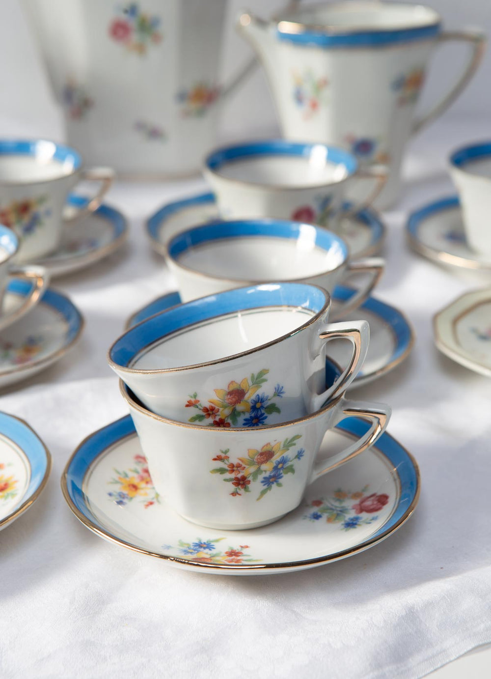Juego de café porcelana A BLIN Vierzon flores AZUL, años 1920–1930, (10 SERVICIOS)
