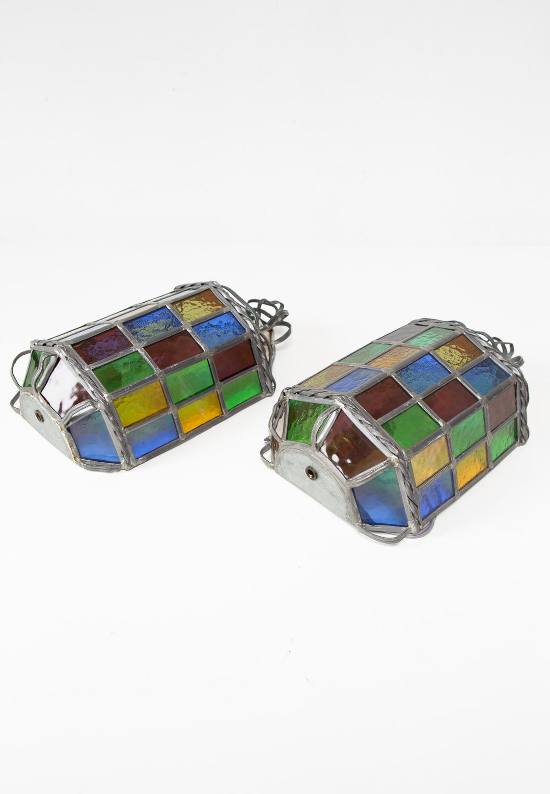 Pareja apliques estilo vidriera plomo y cristal colores c. 1970s