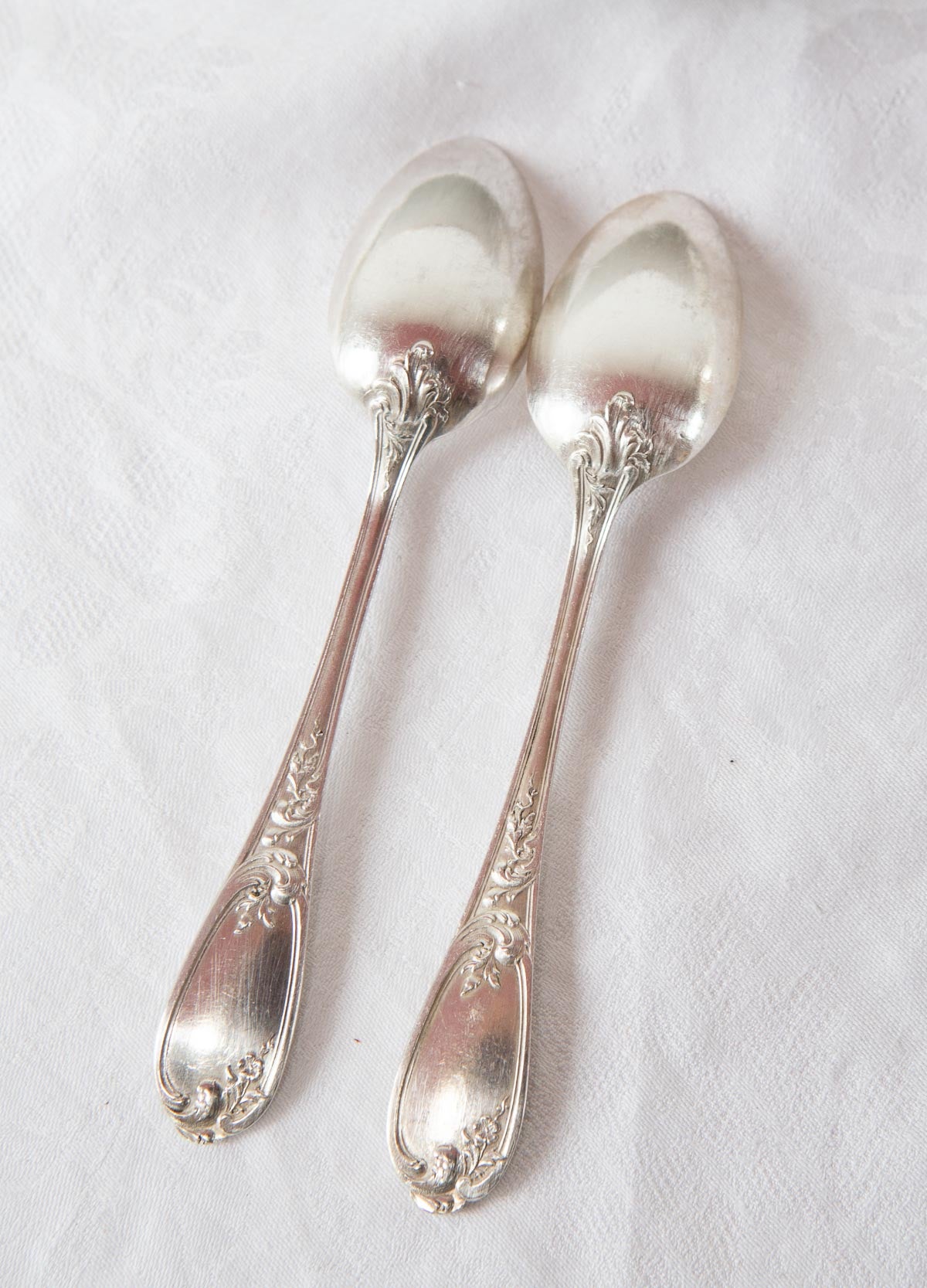 Ercuis Louis XV du Barry louche à crème en métal argenté Ercuis Louis XV du Barry louche à crème en métal argenté