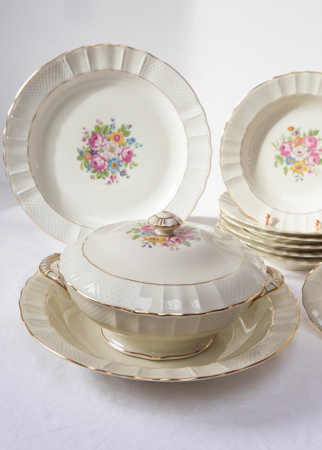 Parte de vajilla porcelana Limoges Bernardaud flores (11 PIEZAS)