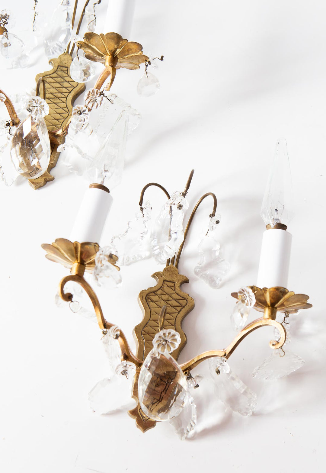 Pareja antiguos apliques franceses latón y cristales c. 1960