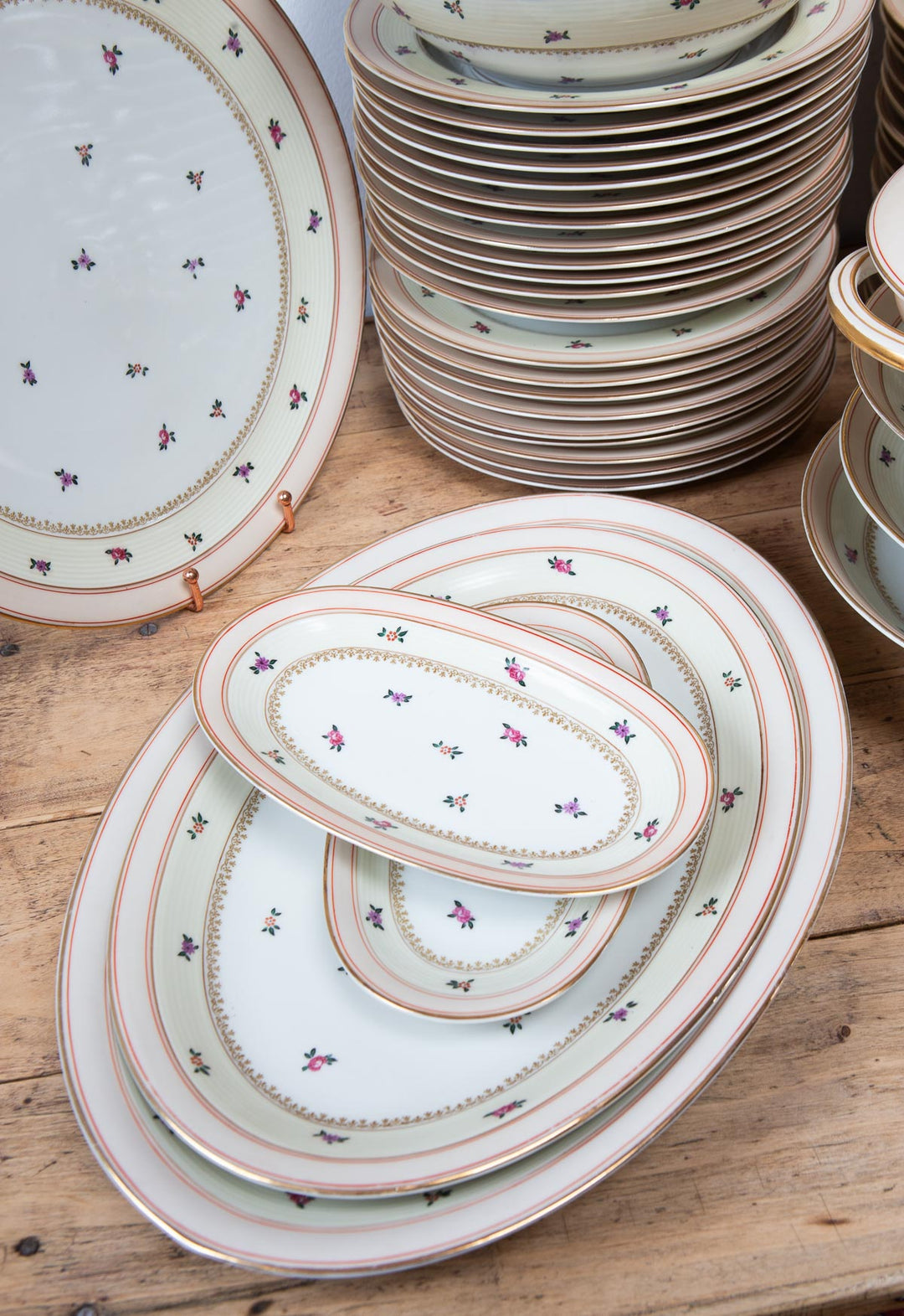 Antigua vajilla francesa porcelana Limoges Charles Haviland florecillas c. 1940s (62 PIEZAS)