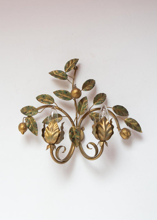 Gran aplique italiano metal dorado hojas y frutas c. 1980s