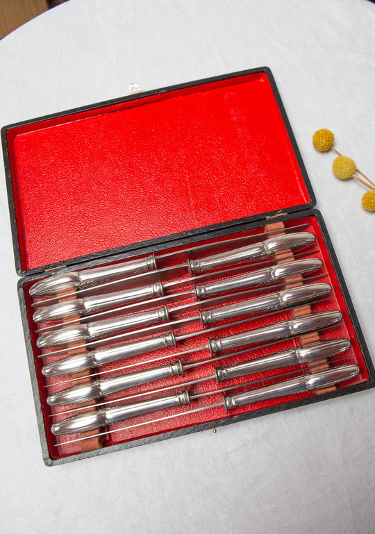 Juego 12 cuchillos MESA franceses ERCUIS modelo EMPIRE 1900-1915