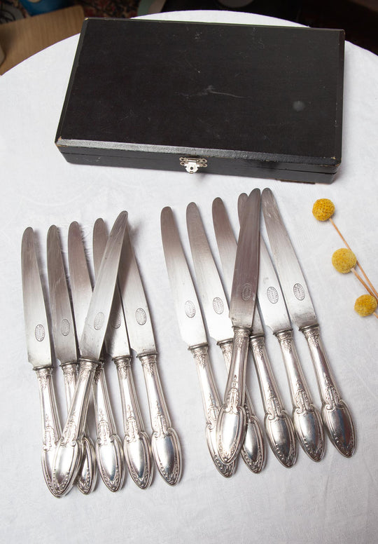 Juego 12 cuchillos MESA franceses ERCUIS modelo EMPIRE 1900-1915