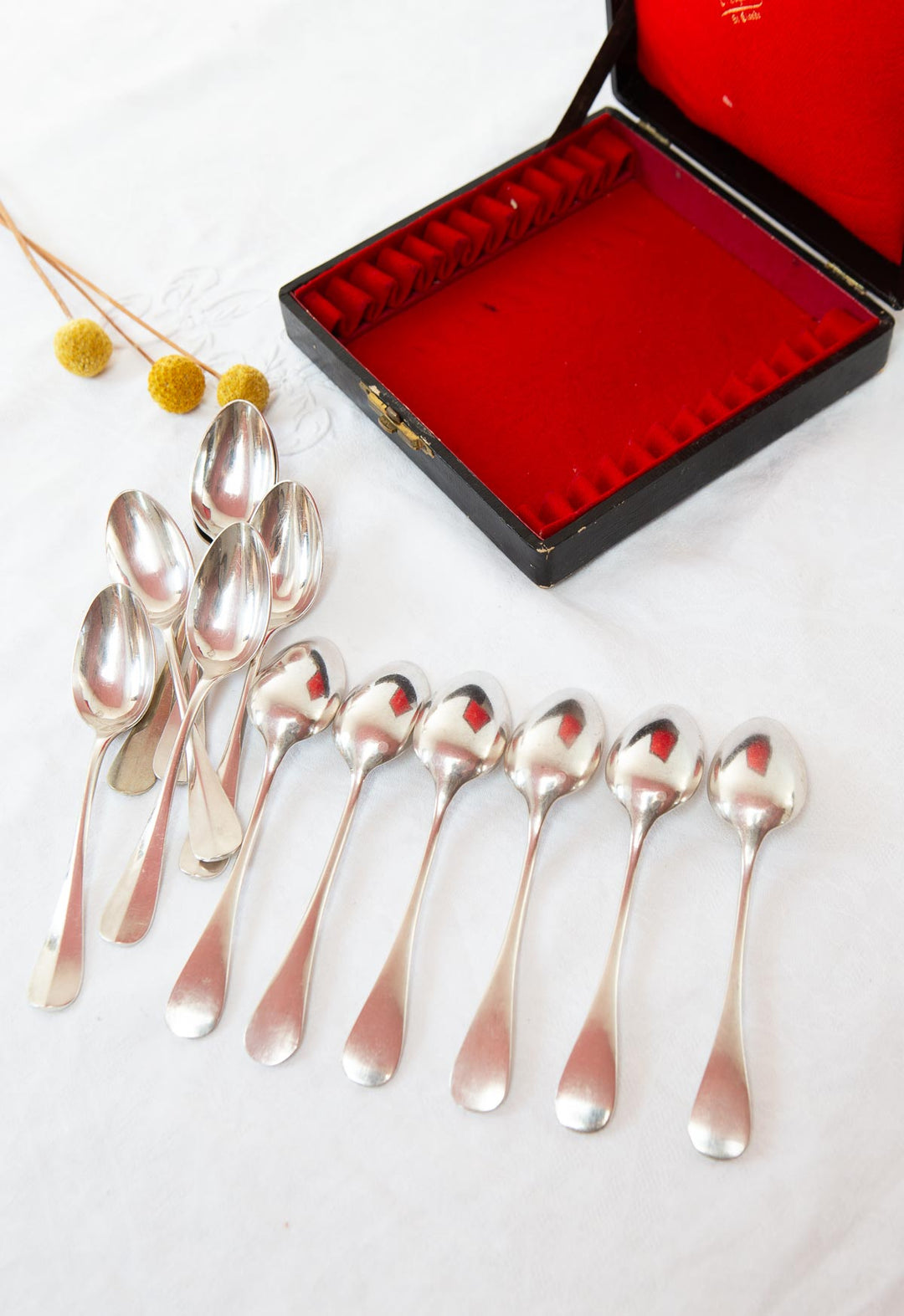 Juego de 12 cucharillas francesas "metal argenté" en estuche