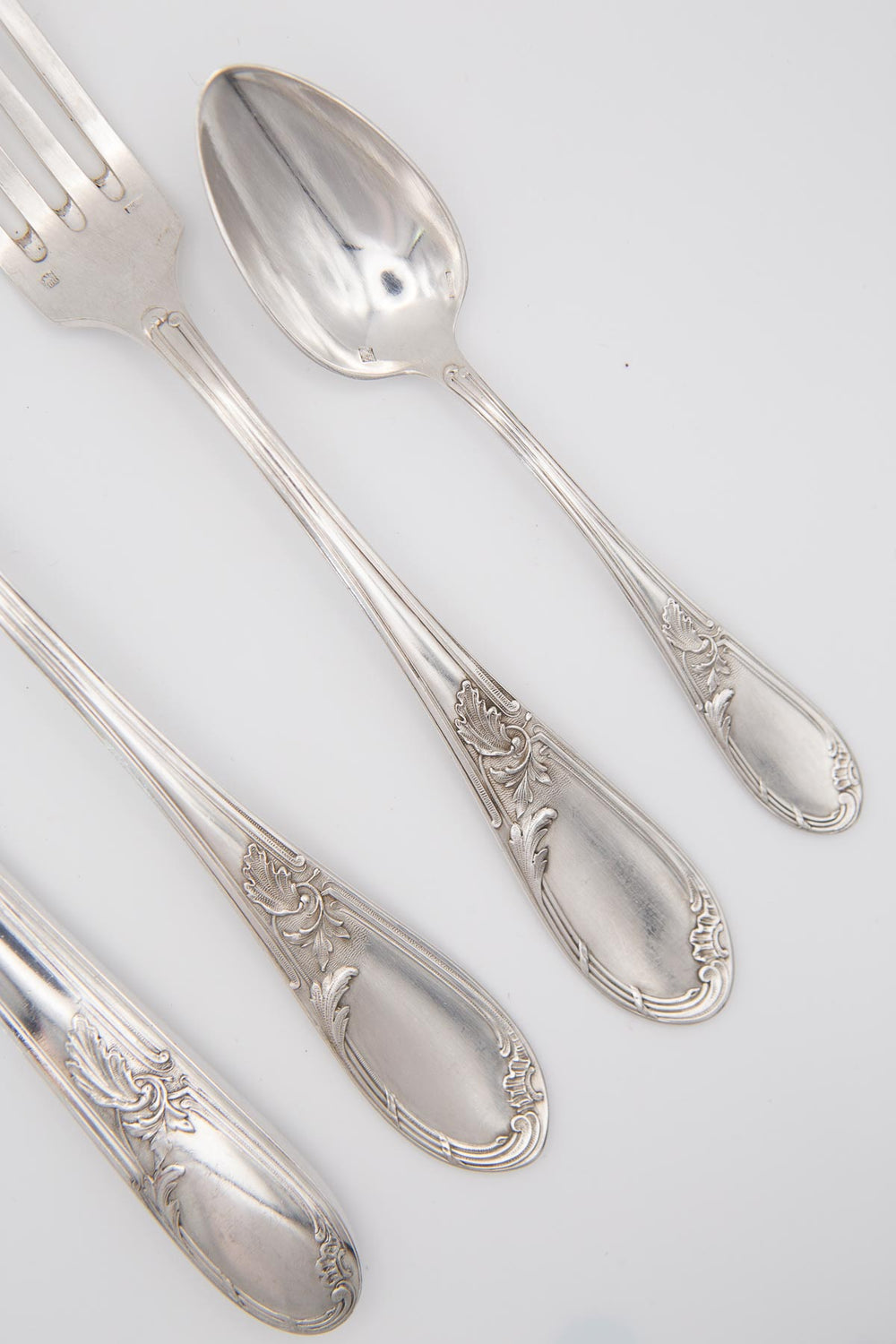 Cubertería francesa para 12 metal baño plata 100 APOLLO en estuche (49 PIEZAS)