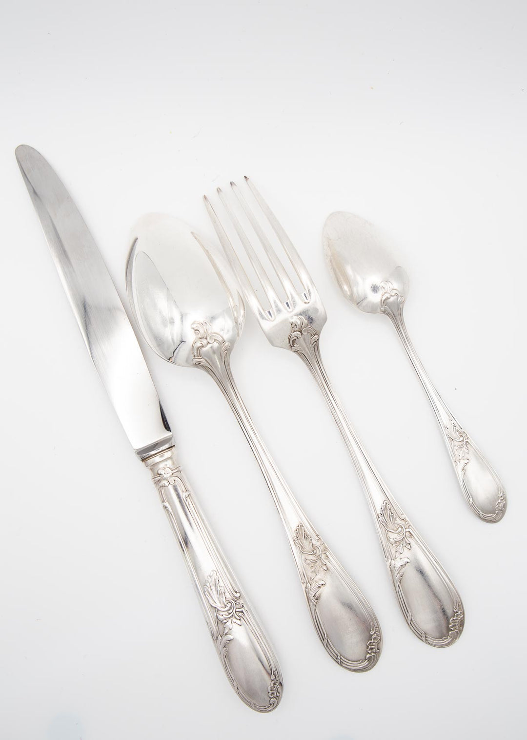 Cubertería francesa para 12 metal baño plata 100 APOLLO en estuche (49 PIEZAS)