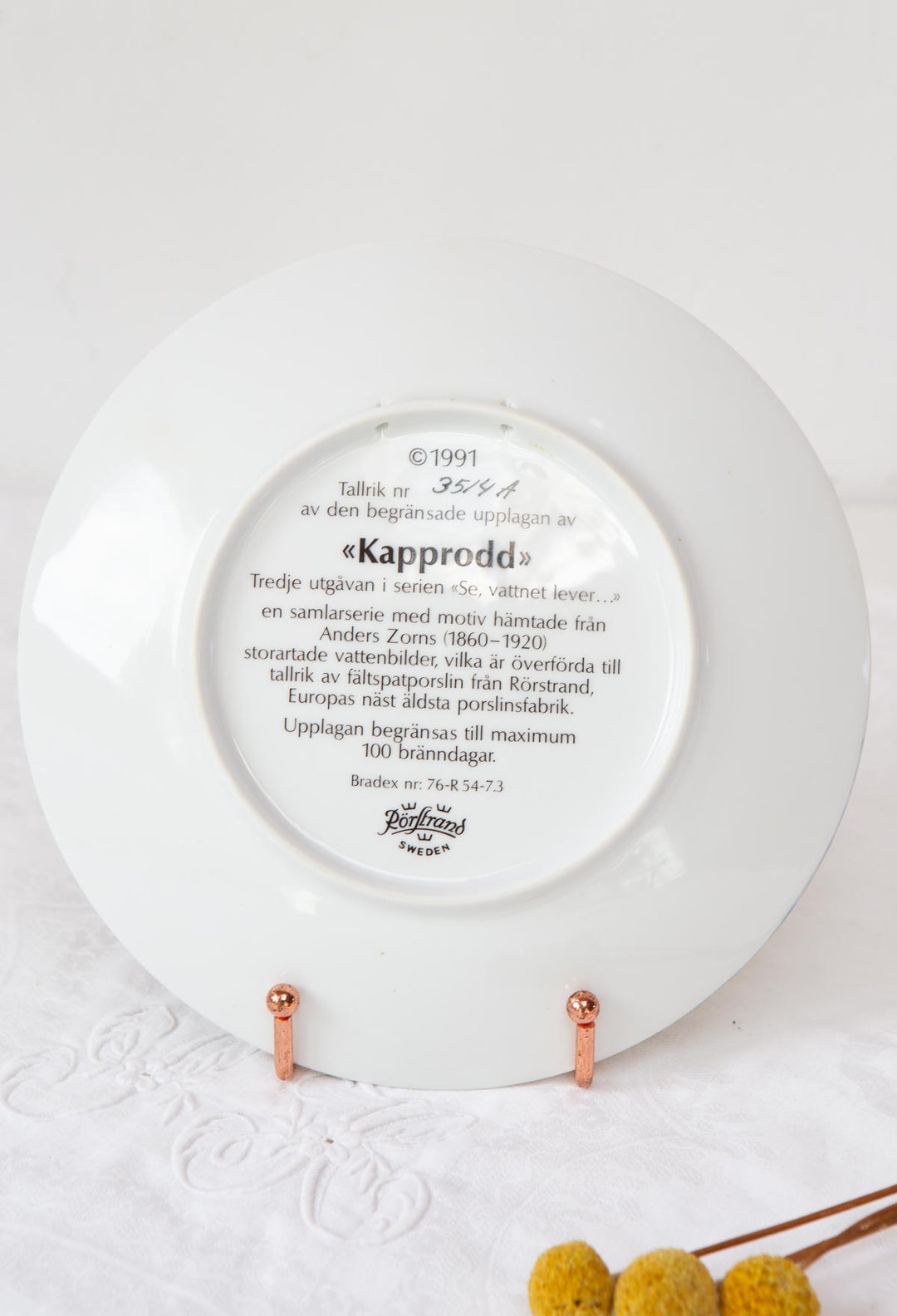 Plato decorativo porcelana sueca Rörstrand "Kapprodd" Anders Zorn c. 1991