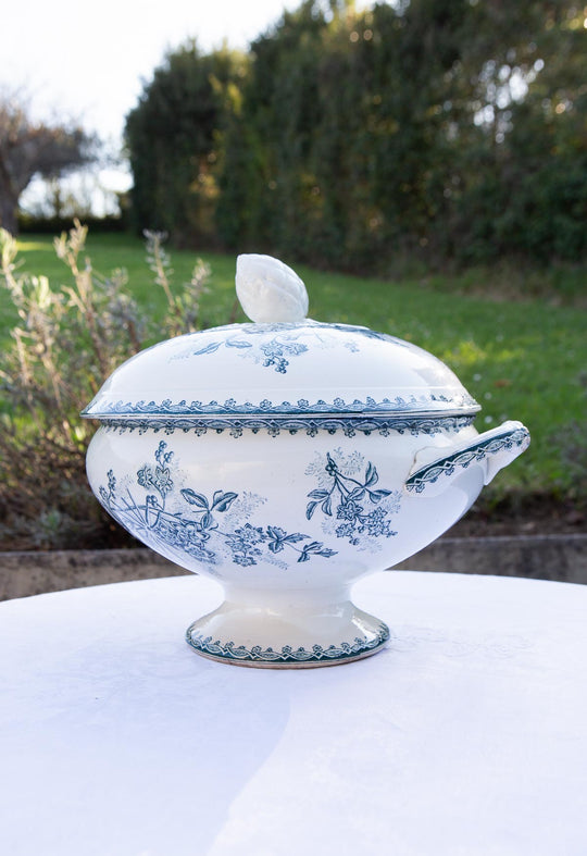 Antigua sopera francesa terre de fer " Margot" L'Amandinoise c. 1900