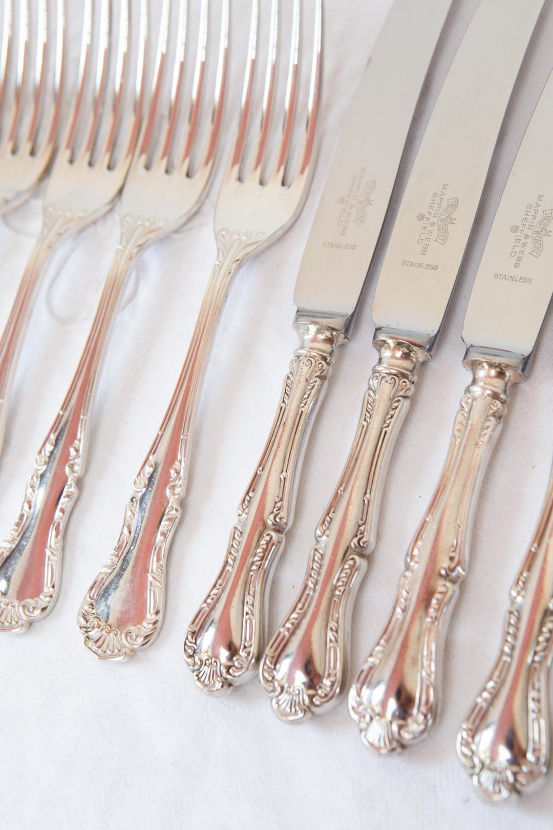 Cubiertos ingleses MAPPIN & WEBB para 7 modelo Russell (14 PIEZAS)
