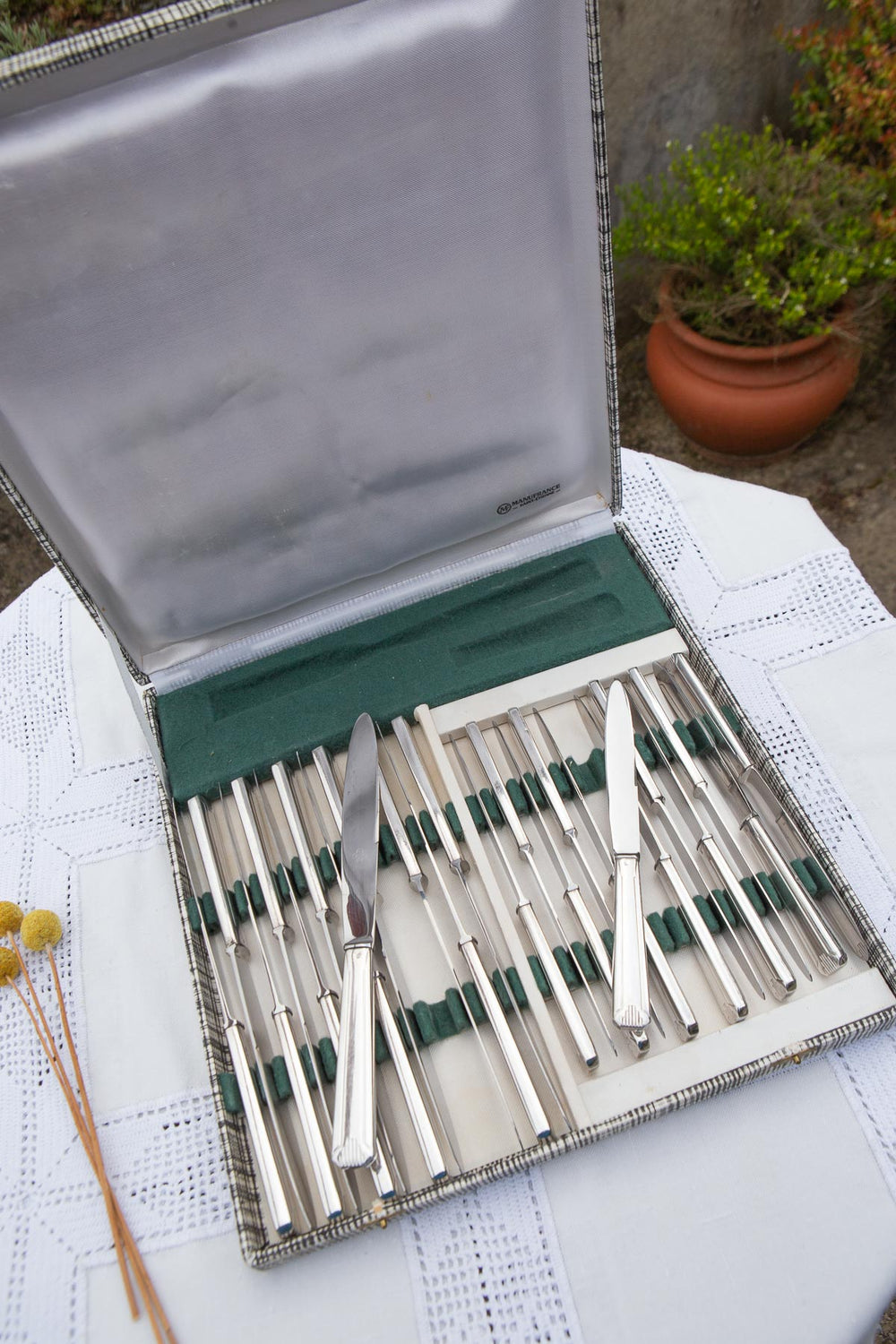 Juego 24 cuchillos MESA y ENTRANTES franceses estilo art decó DAM para 12 (24 PIEZAS)