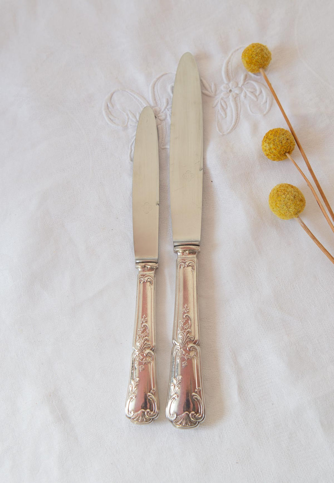 Juego cuchillos MESA y ENTRANTES franceses PARA 12 Jean-Louis Noiret París c. 1900 (24 PIEZAS)