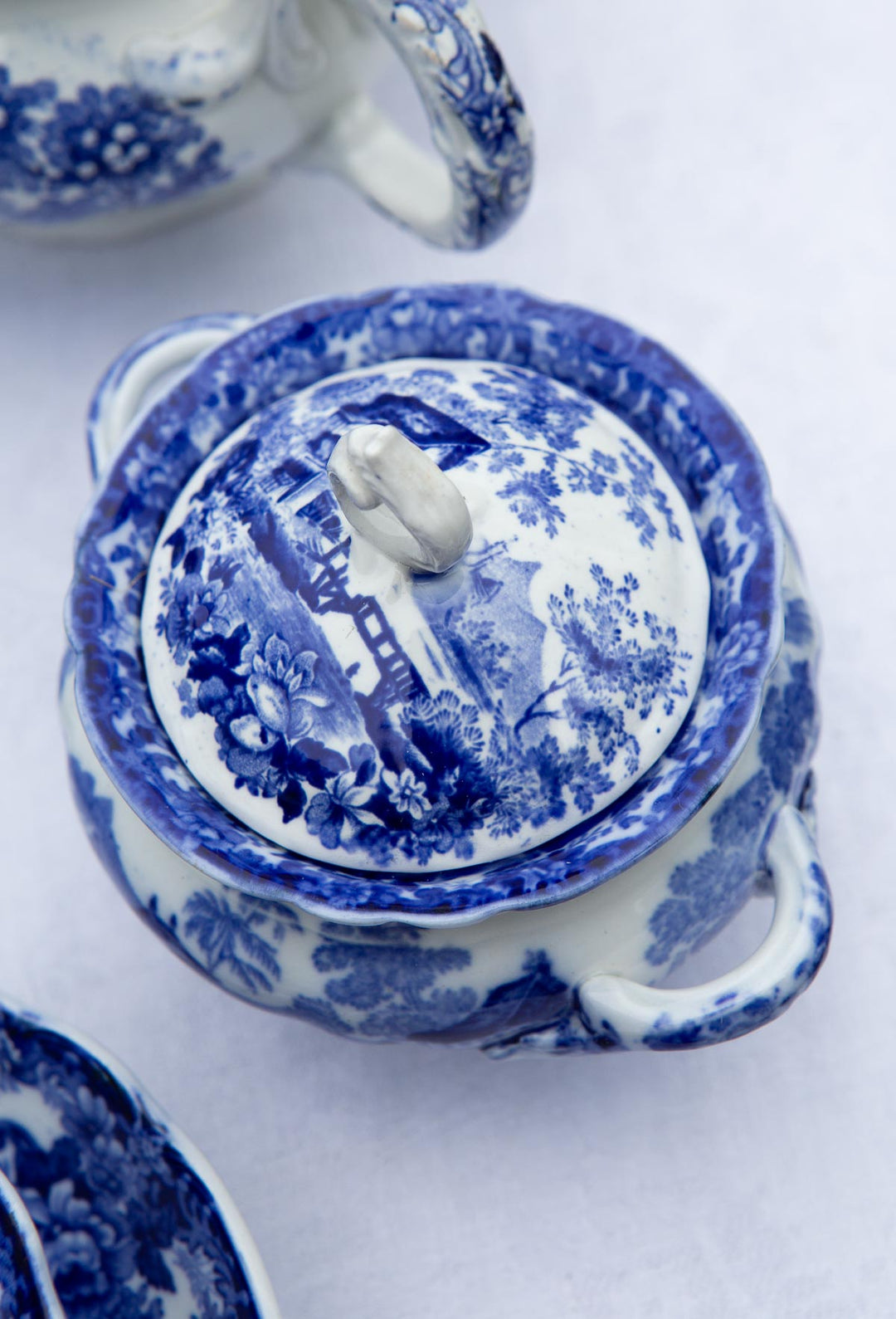 Antiguo juego de té inglés GENEVESE para 6 en loza azul y blanco, MINTONS 1891-1912 (15 PIEZAS)