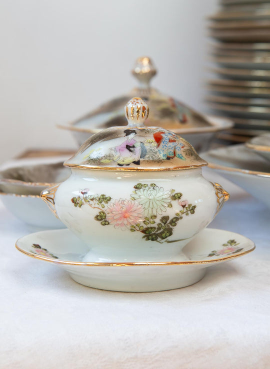 Mostacero japonés porcelana KUTANI periodo Showa c. 1930-50 "Geishas y Fuji"