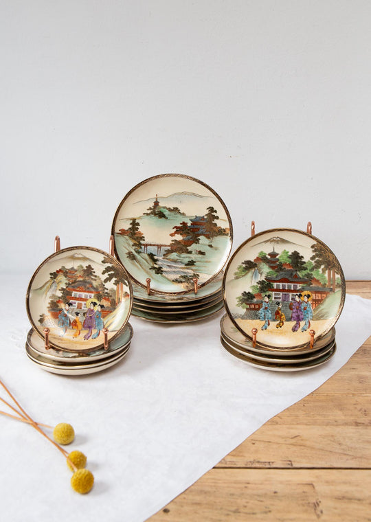 Juego 4 platillos 15,5 cm cerámica japonesa Satsuma pintados a mano c. 1900