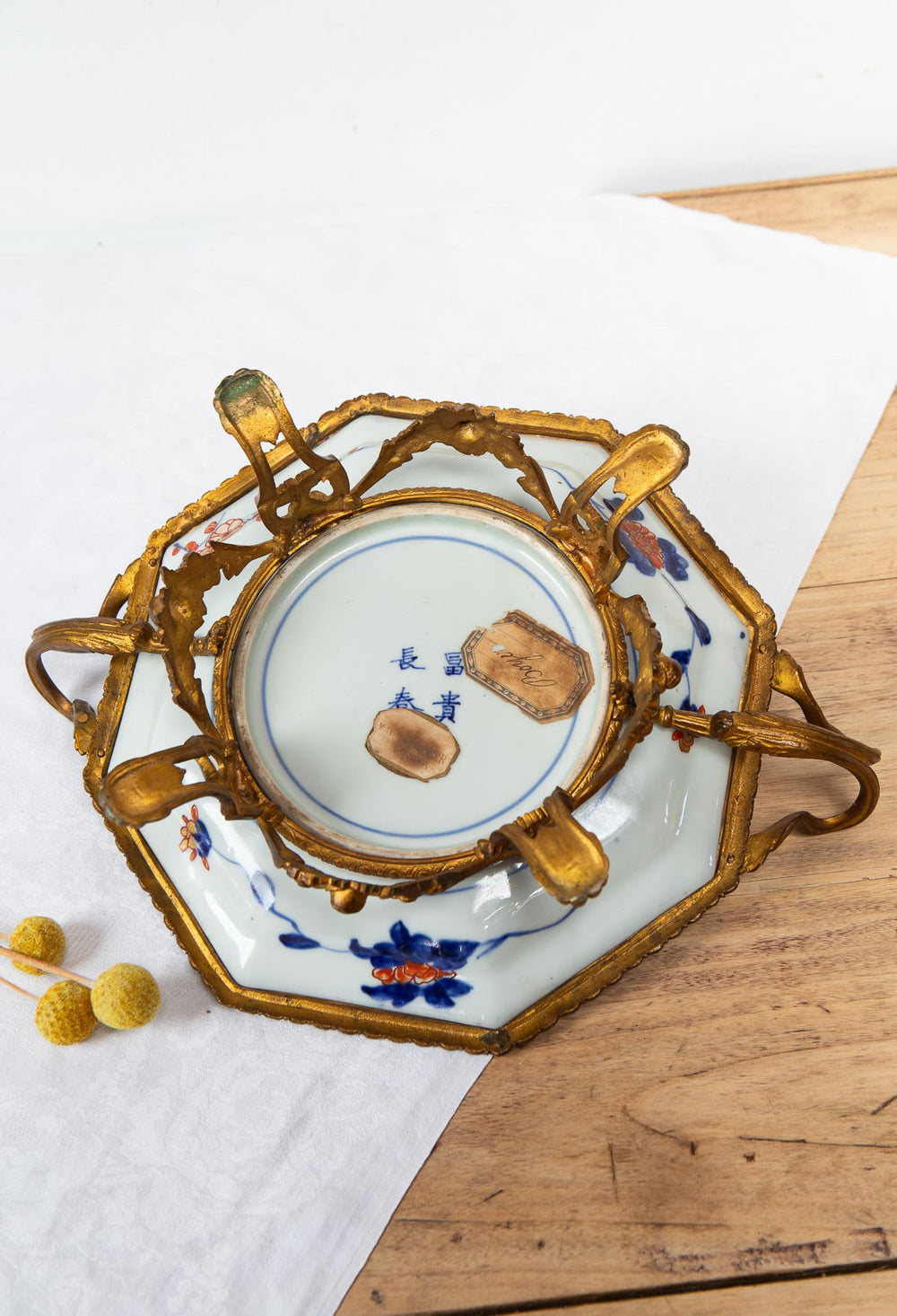 Antiguo centro mesa porcelana Imari montura bronce Boyer París c. 1870