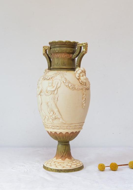 Jarrón art nouveau Royal Dux Bohemia inspiración clásica aprox. 1900 (33 cm)