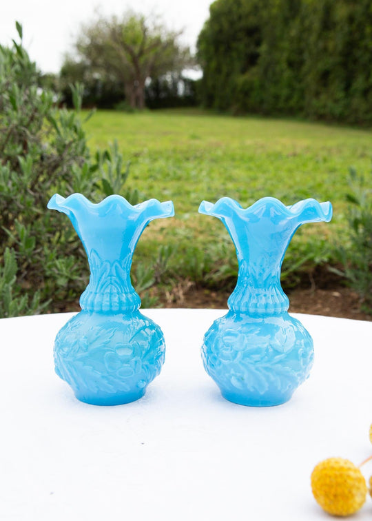 Pareja pequeños violeteros franceses opalina azul turquesa c. 1900s