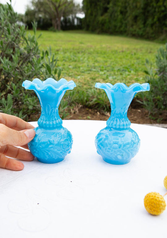 Pareja pequeños violeteros franceses opalina azul turquesa c. 1900s